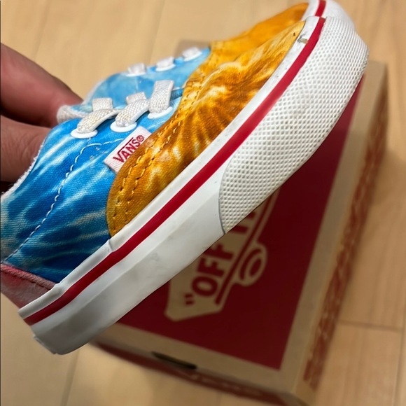 Vans Kids Tie-Dye Sneakers - size 4 - Picture 5 of 7